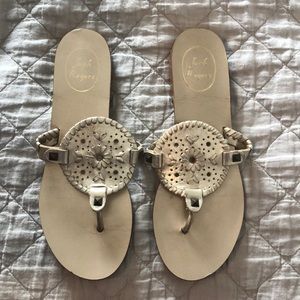 Jack Rogers size 8 gold sandal